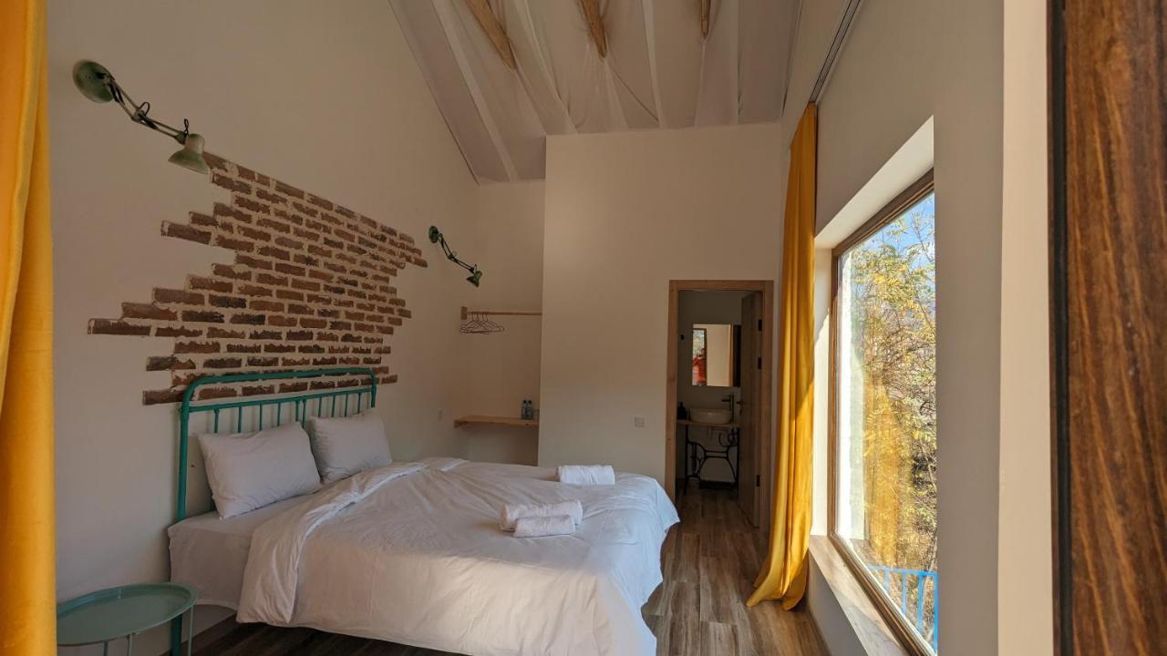 Hotel Arevi Gosh Eksteriør billede